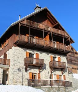 Chalet La Fedora - Appartements de charme : photos des chambres