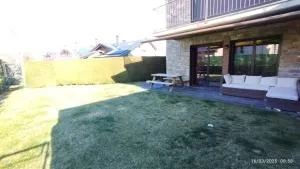 Bonito apartamento con gran jardín - 布尔马当