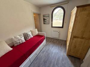 T3 expo sud, terrasse et vue montagne à Jausiers