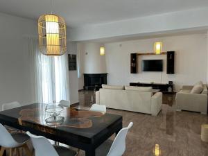 Villa Ellania Milos - Ubytování bez kategorie ve městě Adamas