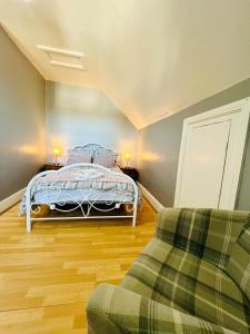 Four Bed Room House near the Beach