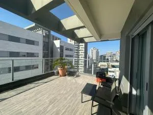 פנטהאוז מפואר - 艾因霍德