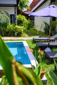 La Casa Bangtao Resort