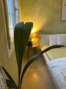 Mediterranean apartment near the beach with seaview, pool & balcony