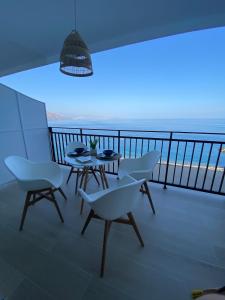 Beachfront apartment in Almuñécar