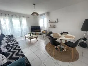 Joli appartement vue Pyrénées - 莱斯卡尔