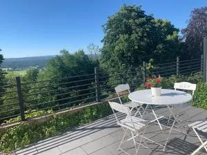 Maison cosy au-dessus du fort de Fontain vue magnifique sur les Montagnes du Jura - Saône