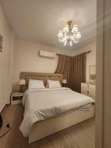 Modern Garden-View Apartment in Prime Al Rehab Location