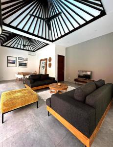 Luxury at Family Ties Villa