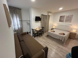 Habitaciones en Embajadores