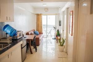 Burnham Hill 2BR Condo