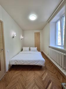 Квартира посуточно в центрі Полтави біля ЦУМу з власною закритою парковкою Документи лля відрядження Мережа Alex Apartments