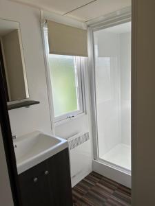 Campings LES PIERRES CHAUDES : photos des chambres