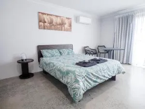 Guest Room with Ensuite & Private Entrance by P2 Living - Vasse