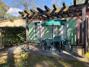 Villas Maison dans village vacances avec piscine : photos des chambres
