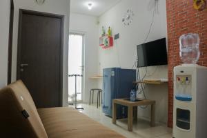 Homey and Nice 2BR at Northland Ancol Apartment By Travelio