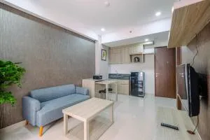 Elegant and Comfy 2BR at Transpark Cibubur Apartment By Travelio - Kalimanggis 1