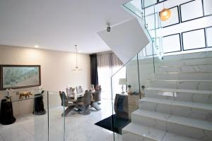 Luxury Stay in Hurlingham Mansion