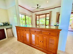 Villa Mona-Beachfront Sunset Peaceful Garden Villa