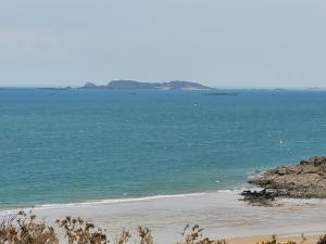 Appartements saint lunaire : photos des chambres