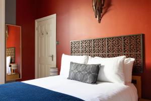 Chesham Views By The Butler Collection