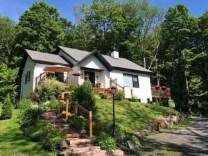 Rooms in peaceful nature settings - Dunham