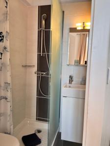 Hotels Hotel Eden - La Baigneuse : photos des chambres