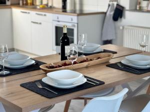 23-schöner Wohnen, großes Apartment für 5-6 Personen in super Lage