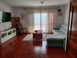 Lourdes 1 casa compartida solo con la anfitriona - Breña