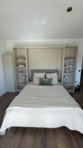 CAP MARTIN Luxury - Parking - Terrasse - Piscine - Bouteille de Prosecco