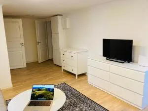 A portion with its own door - 利丁厄