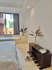 Las Tortugas beach front condo