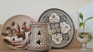 Private room in a shared apartment with pool