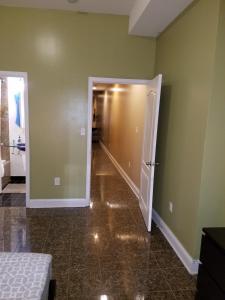 Beautiful 3BR 3BA Condo with free parking near Downtown Washington DC