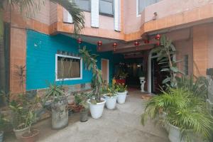 RedDoorz at La Maria Pension And Tourist Inn