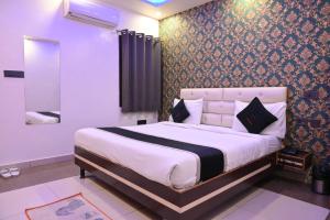 Riddhi Palace