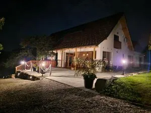 Rooms & Wine Lilek - Unterschwarza