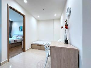 Shi House - 1BR Building S1003 Swimming Pool View