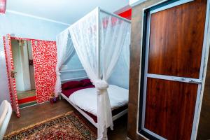 Swank At Sunset 1 BR Studio Apartment