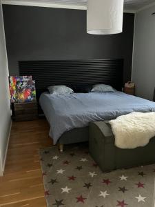 Paritalohuoneisto omalla pihalla