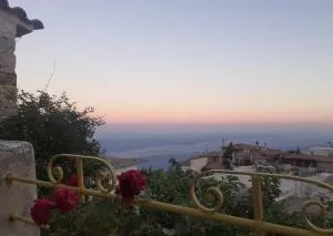 Southern Crete ! Climb the mountains and dive into the Libyan Sea - Asímion