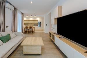 4FriendsCoresiBrasov Pth