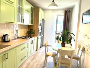 OSapart at a complex Shevchenka 21