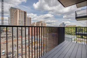 Modern, Spacious 2bed, 2bath apartment in Barking