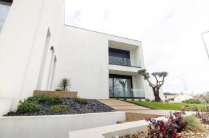 Villa with Pool Casa Sol Poente by casaporto207 - 4hvězdičkové hotely ve městě Vila Verde