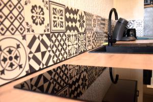 Maison Super Calme et Confortable - Idéalement Située - Clim - Vue Montagnes - Piscine Partagée - Parking Gratuit - Lou Tranquillou