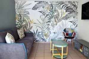 Maison Super Calme et Confortable - Idéalement Située - Clim - Vue Montagnes - Piscine Partagée - Parking Gratuit - Lou Tranquillou - Sauzet