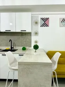 Airport Lounge - Free Parking - Todireşti