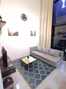 i-Duplex 1M2R2B Condo - LED Garden, Fun Fair, Waterpark, Wax Museum, Mall & More! - Kampong Padang Jawa