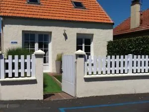 La Petite Maison - 贝桑于潘港